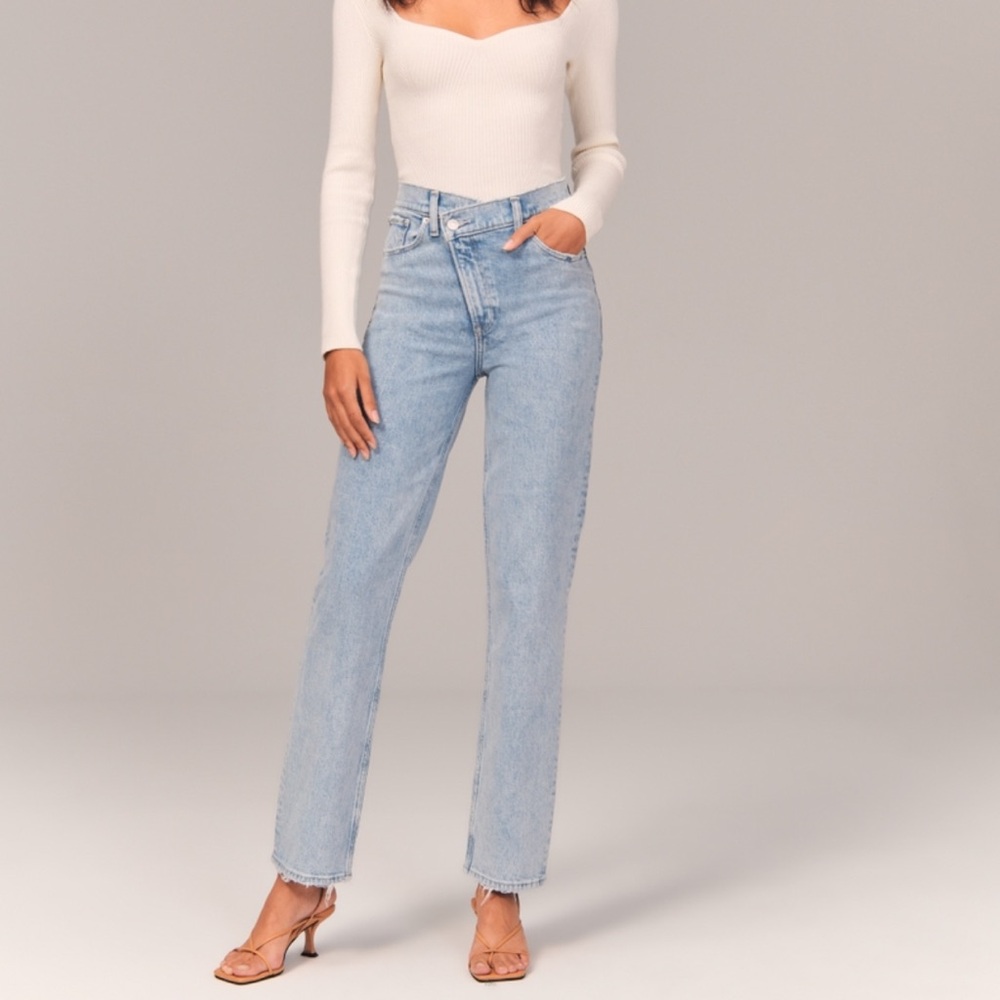The ‘90s Straight Jean - Ultra High Rise